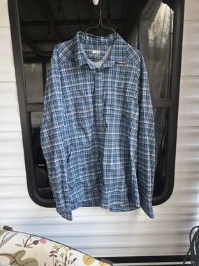 REI Blue Plaid Casual Button-Down Shirt